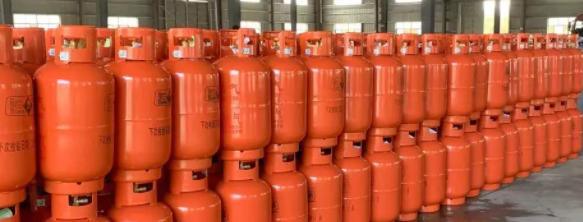 48KG የብረት ቁሳቁስ ባዶ LPG ሲሊንደር በምድጃ ውስጥ ለሽያጭ ዝግጁ ነው።