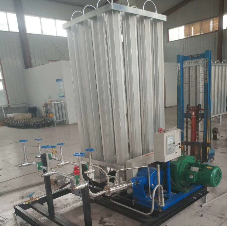 200L-8000L एलएनजी पंप तरल ऑक्सीजन पंप तरल नाइट्रोजन पंप कार्बन डाइऑक्साइड कम तापमान भरने वाला पंप