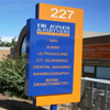 Tankstation Logo og Pris Tavle Display Stand Up Pylon Sign Led Udend&oslash;rs Wayfinding Retningsbestemt Billboard Pylon Sign