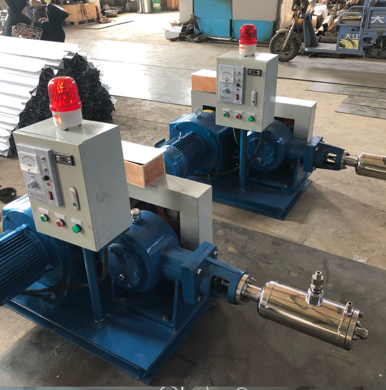 200L-8000L एलएनजी पंप तरल ऑक्सीजन पंप तरल नाइट्रोजन पंप कार्बन डाइऑक्साइड कम तापमान भरने वाला पंप